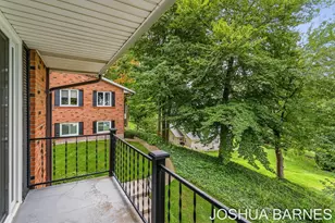 230 S State St, Zeeland, MI 49464 - Photo 12