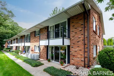 230 S State Street #29, Zeeland, MI 49464 - Photo 4