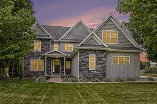1192 Forest Brook Dr, Saint Joseph, MI 49085 - Photo 2