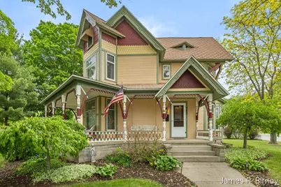 529 Avery Street, Lowell, MI 49331 - Photo 2