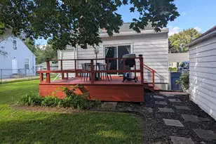 944 Kentfield St SW, Wyoming, MI 49509 - Photo 6