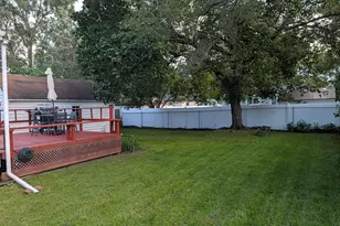 944 Kentfield St SW, Wyoming, MI 49509 - Photo 4