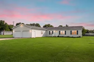4551 Huntoon Ave, Watervliet, MI 49098 - Photo 2