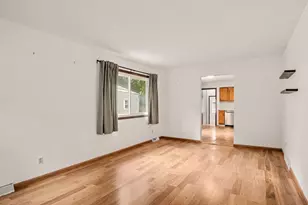 5123 Carson Ave SW, Wyoming, MI 49548 - Photo 6