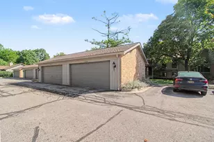 2206 Rivenoak Ct, Ann Arbor, MI 48103 - Photo 26