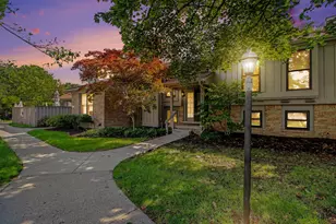 2206 Rivenoak Ct, Ann Arbor, MI 48103 - Photo 2