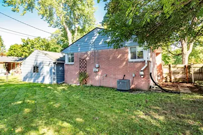 832 E Forest Avenue, Ypsilanti, MI 48198 - Photo 6
