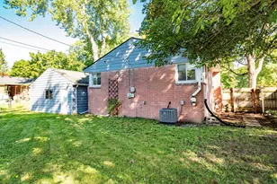 832 E Forest Ave, Ypsilanti, MI 48198 - Photo 6