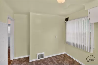 21000 La Salle Boulevard, Warren, MI 48089 - Photo 8