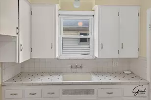 21000 La Salle Blvd, Warren, MI 48089 - Photo 6