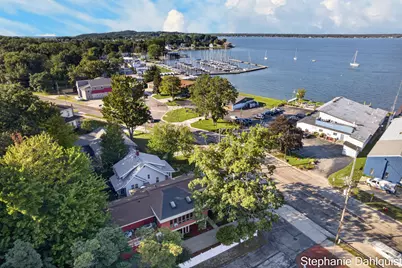 3135 Lakeshore Drive, Muskegon, MI 49441 - Photo 4