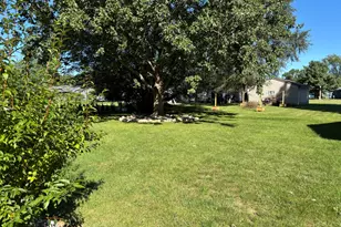 1009 S Ohio Ct, Sturgis, MI 49091 - Photo 6