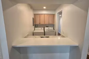 18233 University Park Dr, Livonia, MI 48152 - Photo 16