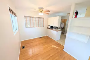 2734 Hampshire Rd, Ann Arbor, MI 48104 - Photo 4
