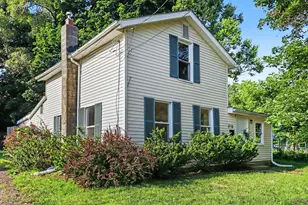 310 Locust St, Marshall, MI 49068 - Photo 1