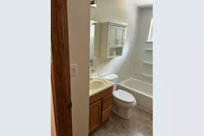 38040 Castle Drive, Romulus, MI 48174 - Photo 14