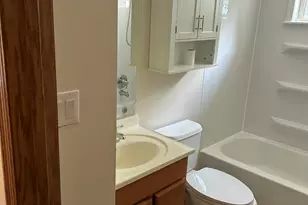 38040 Castle Dr, Romulus, MI 48174 - Photo 14