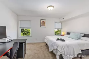 735 Bates St SE, Grand Rapids, MI 49503 - Photo 16