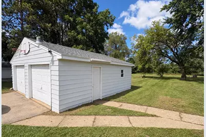 415 W 136th Street, Grant, MI 49327 - Photo 16