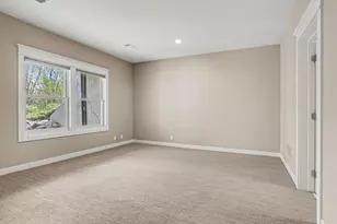 1670 Flowers Crossing Dr NE, Grand Rapids, MI 49525 - Photo 54