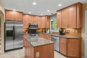 127 Sheffield Rd, Battle Creek, MI 49015 - Photo 8