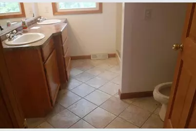 2918 E Shore Drive, Portage, MI 49002 - Photo 12