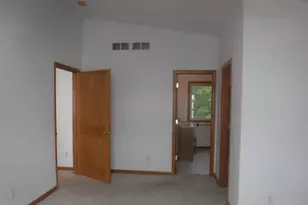 2918 E Shore Dr, Portage, MI 49002 - Photo 16