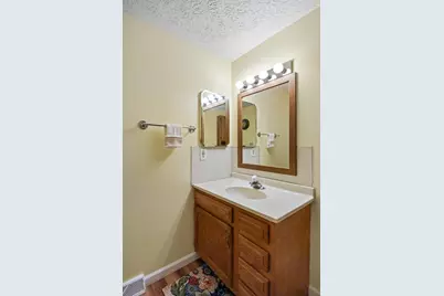 405 E Elm Street, Fremont, MI 49412 - Photo 14