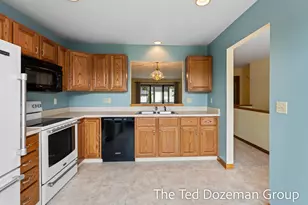 897 Clareridge Ct, Holland, MI 49423 - Photo 12