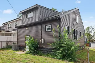 506 Hilldale Dr, Royal Oak, MI 48067 - Photo 32