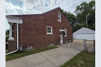 26722 W Chicago, Bedford, MI 48239 - Photo 2