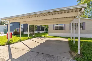 144 Fescue Dr SE, Kentwood, MI 49548 - Photo 4