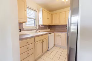 4127 Winifred St, Wayne, MI 48184 - Photo 10