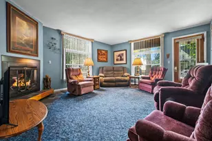 44 Budlong St, Hillsdale, MI 49242 - Photo 8