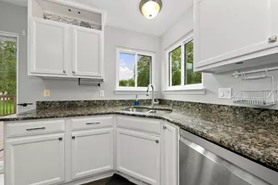 8585 Eral Court, Ypsilanti, MI 48198 - Photo 6