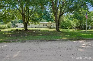1665 S Forest Hills Dr, White Cloud, MI 49349 - Photo 26
