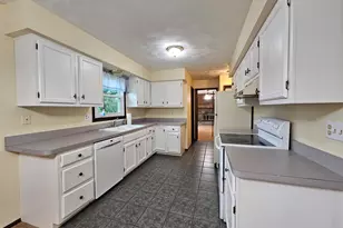 307 Bethel Dr, Portland, MI 48875 - Photo 6