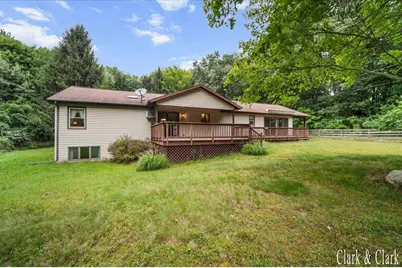 11080 Vergennes Street SE, Lowell, MI 49331 - Photo 2