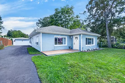 887 Bryant Avenue, Jackson, MI 49202 - Photo 4