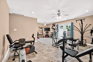 887 Bryant Ave, Jackson, MI 49202 - Photo 26