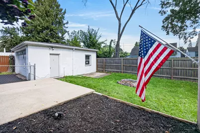 887 Bryant Avenue, Jackson, MI 49202 - Photo 36