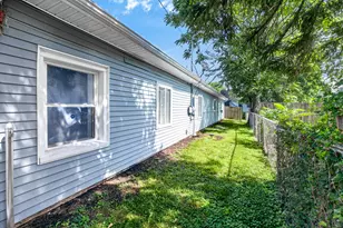 887 Bryant Ave, Jackson, MI 49202 - Photo 42