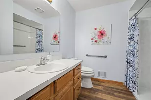 6661 Leisure Creek Dr SE, Caledonia, MI 49316 - Photo 16