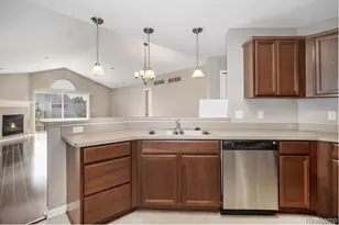 24204 Alexa Dr, Commerce Township, MI 48390 - Photo 8