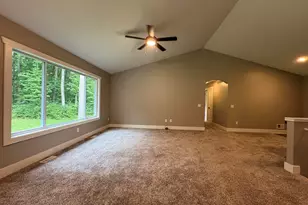 4015 Bullseye Ln, Dorr, MI 49323 - Photo 6