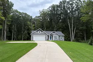 4015 Bullseye Ln, Dorr, MI 49323 - Photo 1