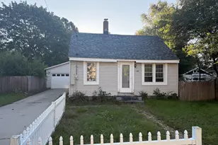 2744 Huizenga St, Muskegon, MI 49444 - Photo 1