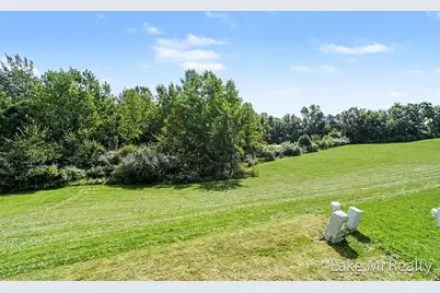 104 Gardens Boulevard NW, Grand Rapids, MI 49534 - Photo 22