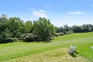 104 Gardens Blvd NW, Grand Rapids, MI 49534 - Photo 22
