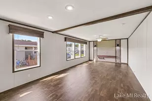 104 Gardens Blvd NW, Grand Rapids, MI 49534 - Photo 8